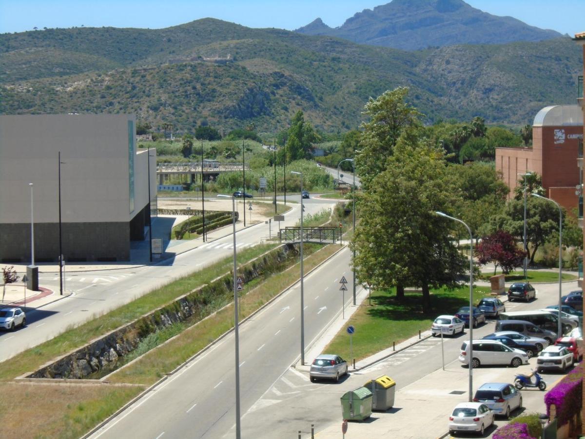 Apartamento Grao Playa Gandia capacidad 6-7 personas Invitamos a los jóvenes! 5to sin ascensor Exterior foto